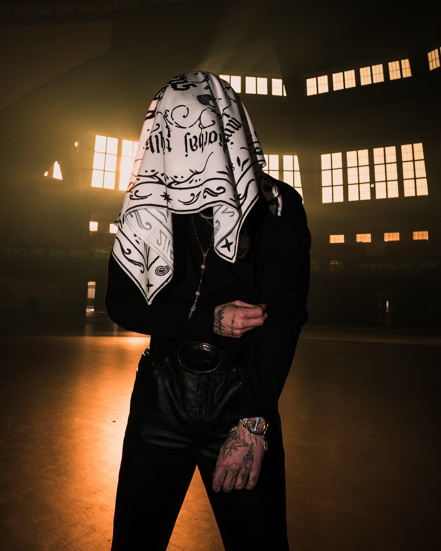 “kochaj tylko mnie” CHUSTA