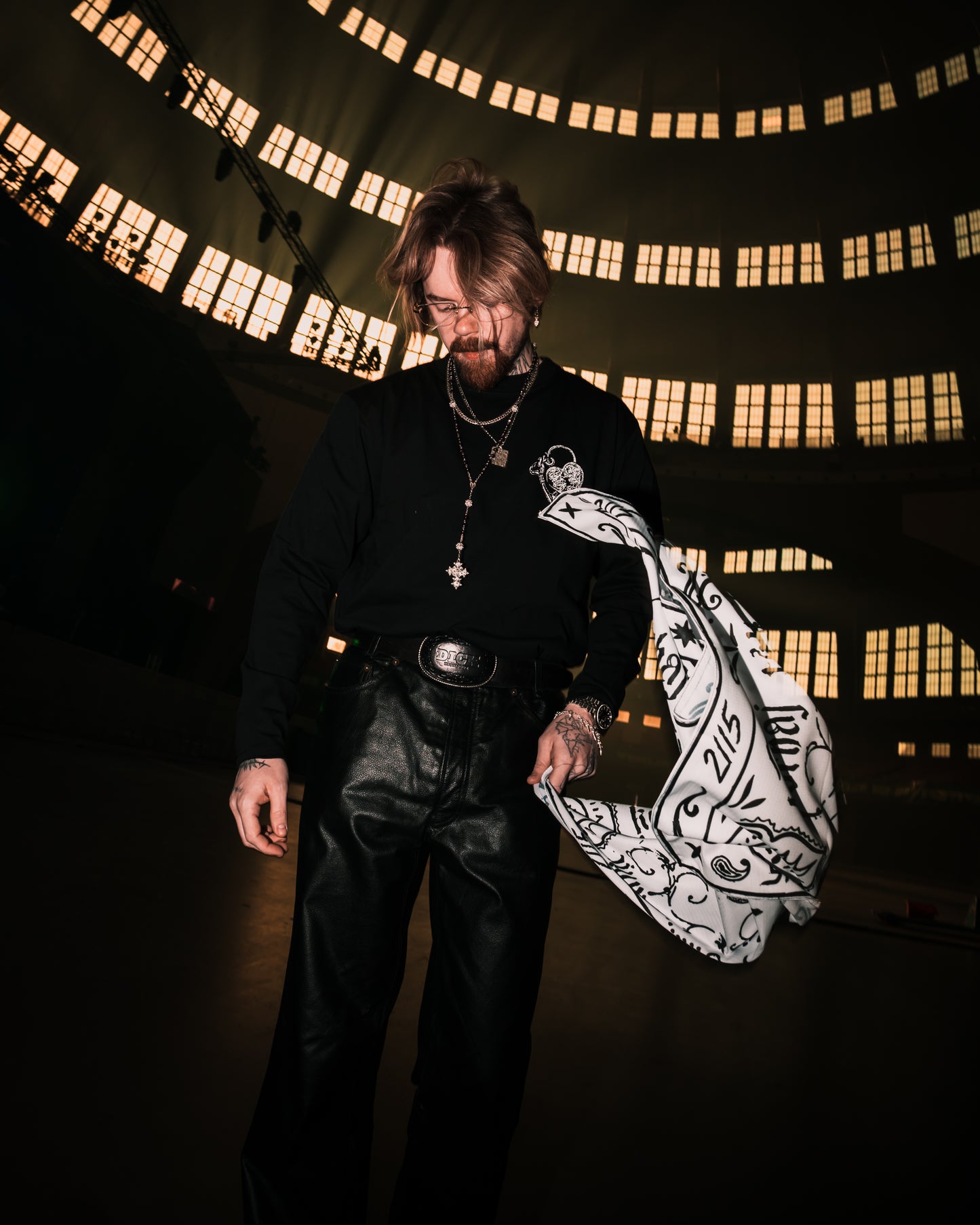 “kochaj tylko mnie” CHUSTA